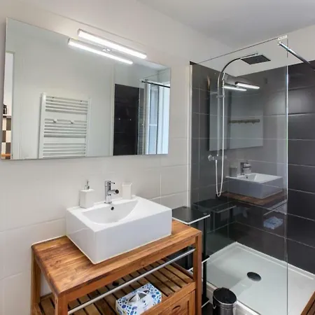 Madelon Вилла *